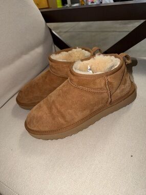 Ugg Boots - size 9